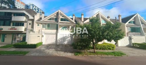 SOBRADO COM 4 QTOS SENDO 3 SUÍTES, CURITIBA.