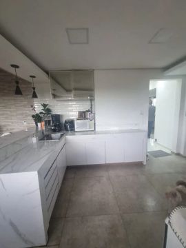 VESPASIANO - Apartamento Padrão - Célvia