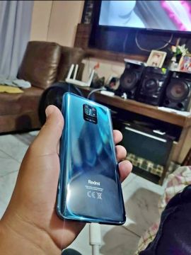 Xiaomi Redmi Note 9s - Azul - 64GB Semi-novo 