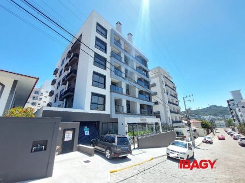 Excelente Studio 1 dormitório(s) em Pantanal - Florianópolis