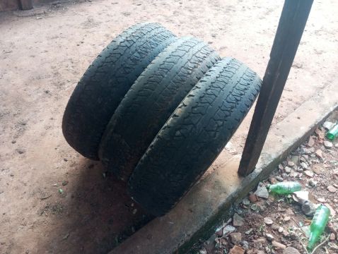 Pneu para camionete 