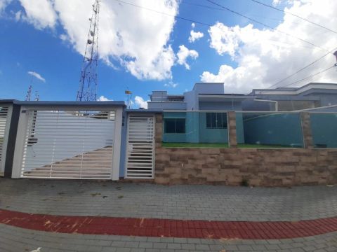 Casa para Locação 3 Quartos, 1 Suite, 3 Vagas, 360M², Bom Pastor, Chapecó - SC