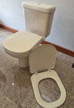 Vaso Sanitário com caixa acoplada Deca Vogue Plus