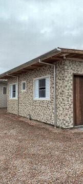 Casa com kitnets