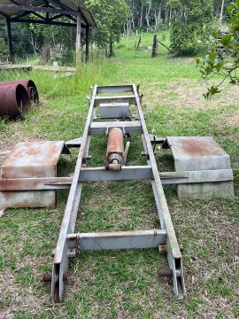 Chassis caminhão caçamba 