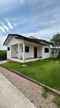 casa averbada icara proxima ao combo