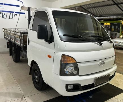 HR 2.5 Diesel 2017  à vista ou Financiado