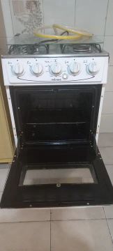 Fogão Mônaco 4 bocas e forno funcionando