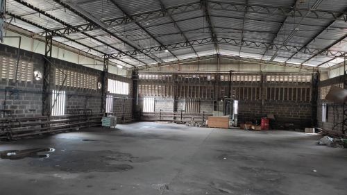 Vendo Galpão/Depósito/Armazém para venda possui 2069 metros quadrados com 14 quartos