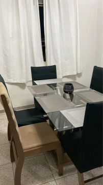 Mesa de Jantar em Vidro com 6 Cadeiras