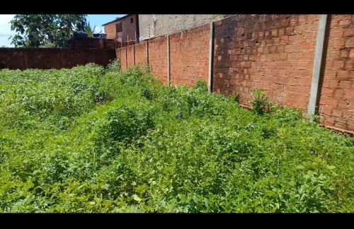 Terreno com ótima localização Masagueira 10x25 murado
