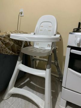 Cadeira de Alimentação para Bebê - Branca - Usada