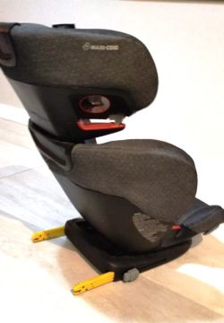 Cadeirinha Para Auto - De 15 a 36 Kg   Maxi-Cosi