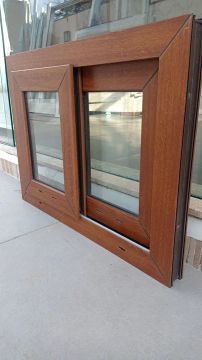 Janela com Vidro de Correr em PVC/0,80×0,60