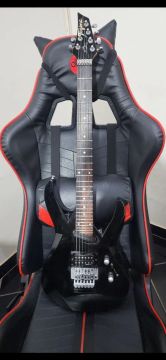 Guitarra tagima K2 Kiko Loureiro 