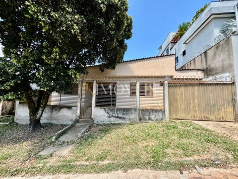 Casa sion em João Monlevade 