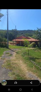 Vende-se uma chácara 6.300metros a 15minutosdo parque municipal, lugar agradável 