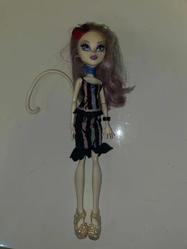 Boneca Monster High Catrine DeMew