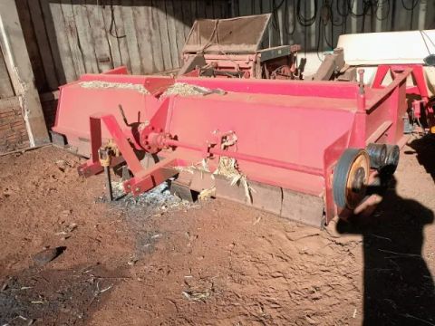 Triturador para trator 4 m largura