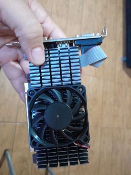 R5 220 2GB