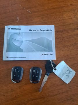 CB 300 com abs
