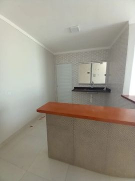 Casa a venda de três quartos sendo uma suíte 