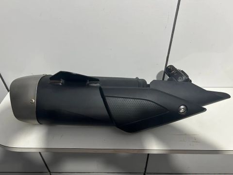 Escapamento Original Yamaha MT-03 2020.