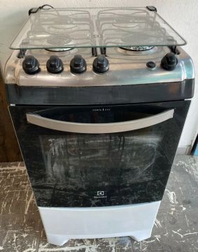 Vendo fogão Electrolux 