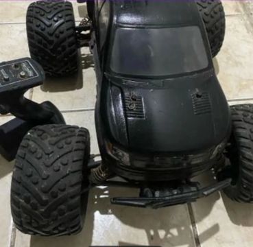 Caminhão Monster Truck Preto - Brinquedo para Meninos