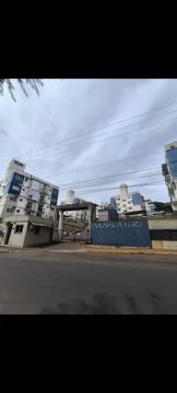Apartamento com 2 Quarto(s) e 1 banheiro(s) para Alugar, 57 m² por R$ 1750 / Mês