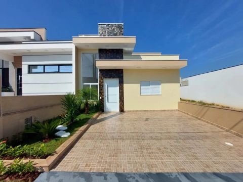 Linda Casa em Condomínio Horto Florestal