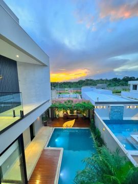 Casa Sobrado, 4 Suites 1 Closet Master, Lavanderia, Lavabo, Piscina, 4 garagens