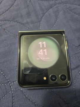 Celular Samsung Galaxy Z Flip 5 512GB - usado e não tenho interesse em troca