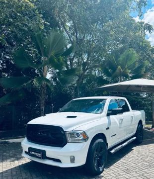 RAM Classic V8 
