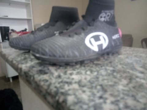 Chuteira  CR7 - H - Preta