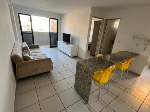Quarto e sala na Ponta Verde