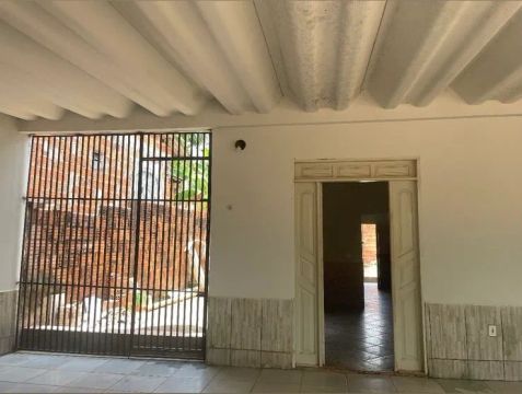 Casa à venda 