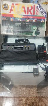 Atari 2600 - Console de Videogame Clássico