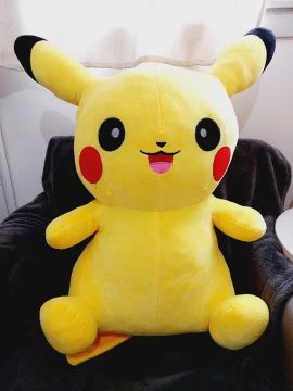 Pelúcia grande Pikachu, 60cm