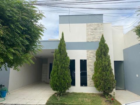 ALUGO - CASA COM PISCINA - CONDOMÍNIO - JUAZEIRO BA 