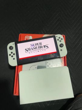 NINTENDO SWITCH OLED DESBLOQUEADO + 256GB