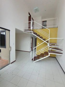 Vendo ou alugo casa no condomínio Juan Miró Residencial