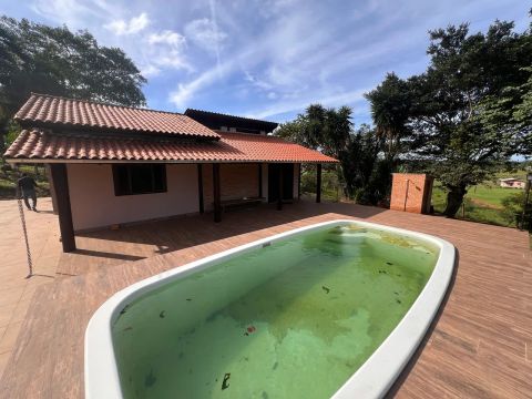 Fazenda/Sítio/Chácara para venda tem 20000 metros quadrados com 2 quartos, quarta linha