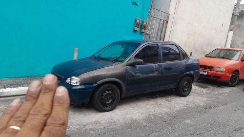Corsa 1.0 16 valvulas ano 2000 básico trava elétrica. Manual instruções 