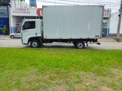 Volkswagen - Delivery Express+ 3.0 Prime + Baú (cnh B)