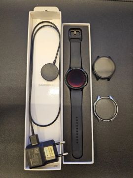 Galaxy Watch4 BT 44mm - Preto (Usado)
