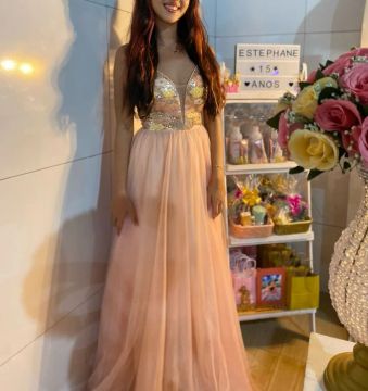 Alugo Vestido de Festa Rosa Claro com Detalhes 