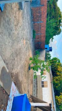 Terreno e casa 