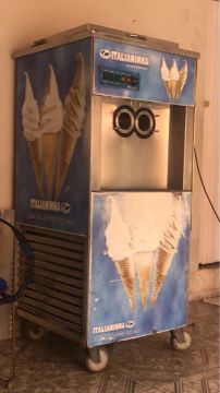 Máquina de sorvete italianinha 