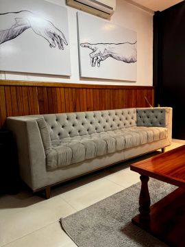 SOFÁ E POLTRONAS JACAUNA